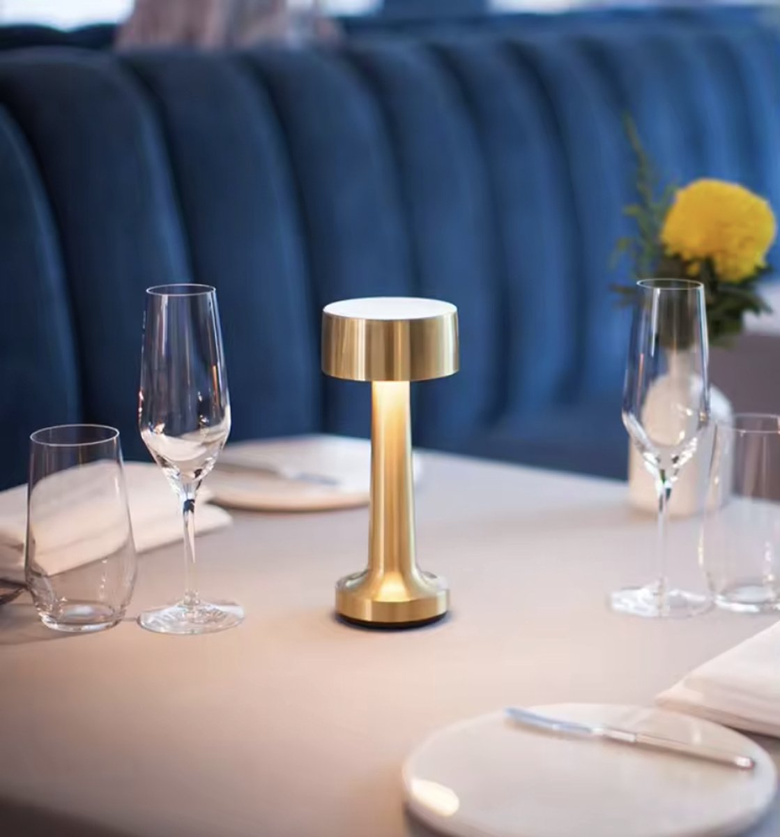 ✨ Yurda Luxe Premium Gouden Tafellamp – Touch Bediening met 3 Kleuren 🌟 | Elegante Nachtlamp voor Slaapkamer &amp; Woonkamer 🛋️ YURDA